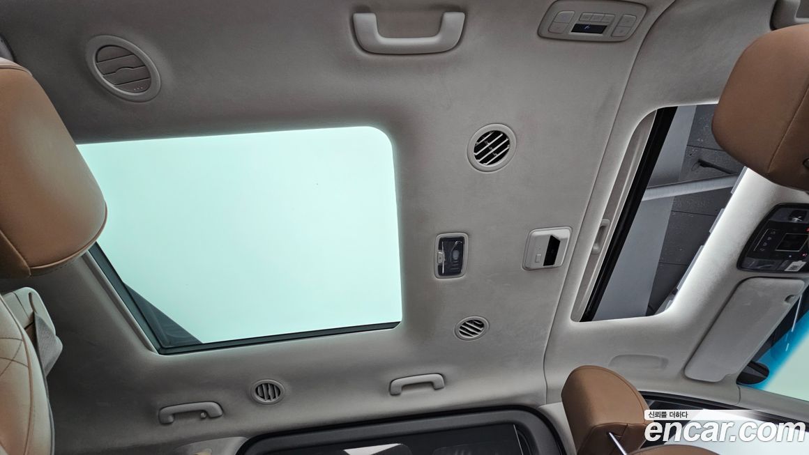 Hyundai Staria 2022