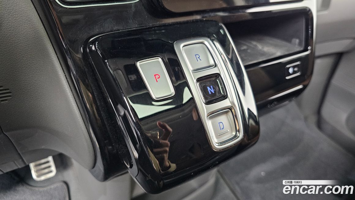 Hyundai Staria 2022