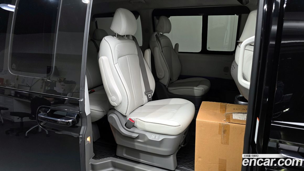Hyundai Staria 2023