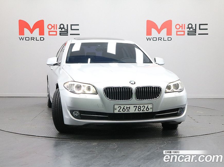 BMW 5-Series 2012
