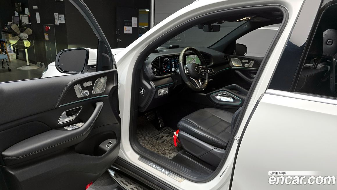 Mercedes-Benz GLS-Class 2021