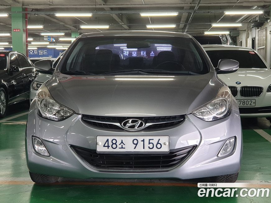 Hyundai AVANTE 2011