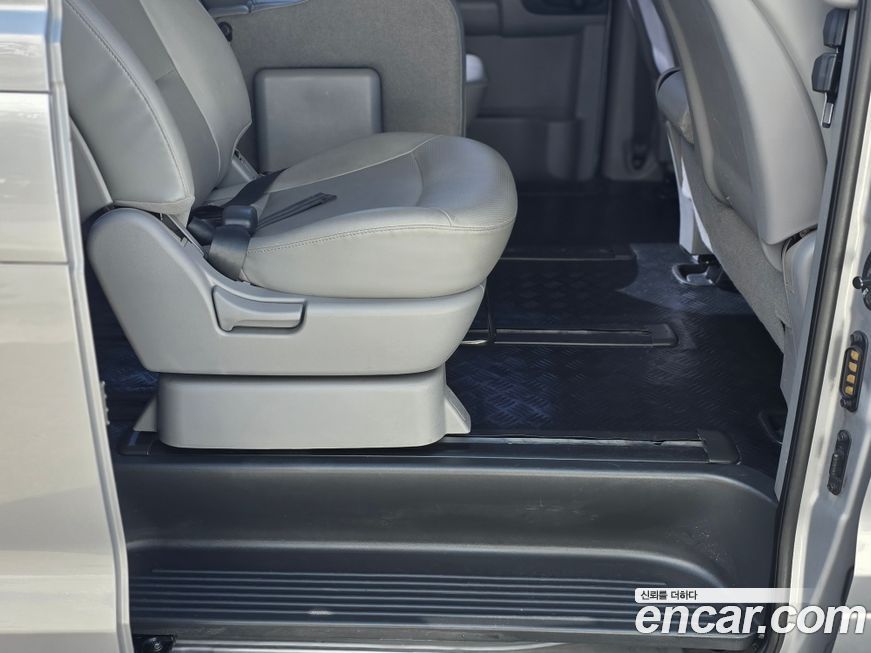 Hyundai Starex 2016