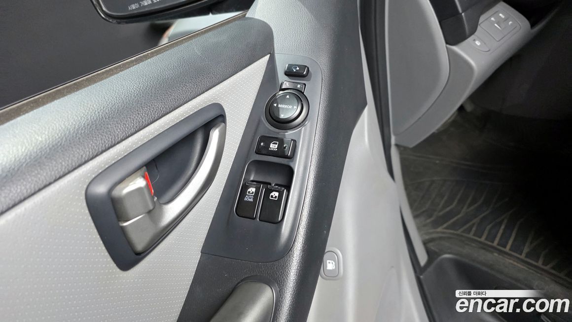 Hyundai Starex 2016
