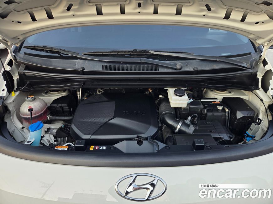Hyundai Staria 2022