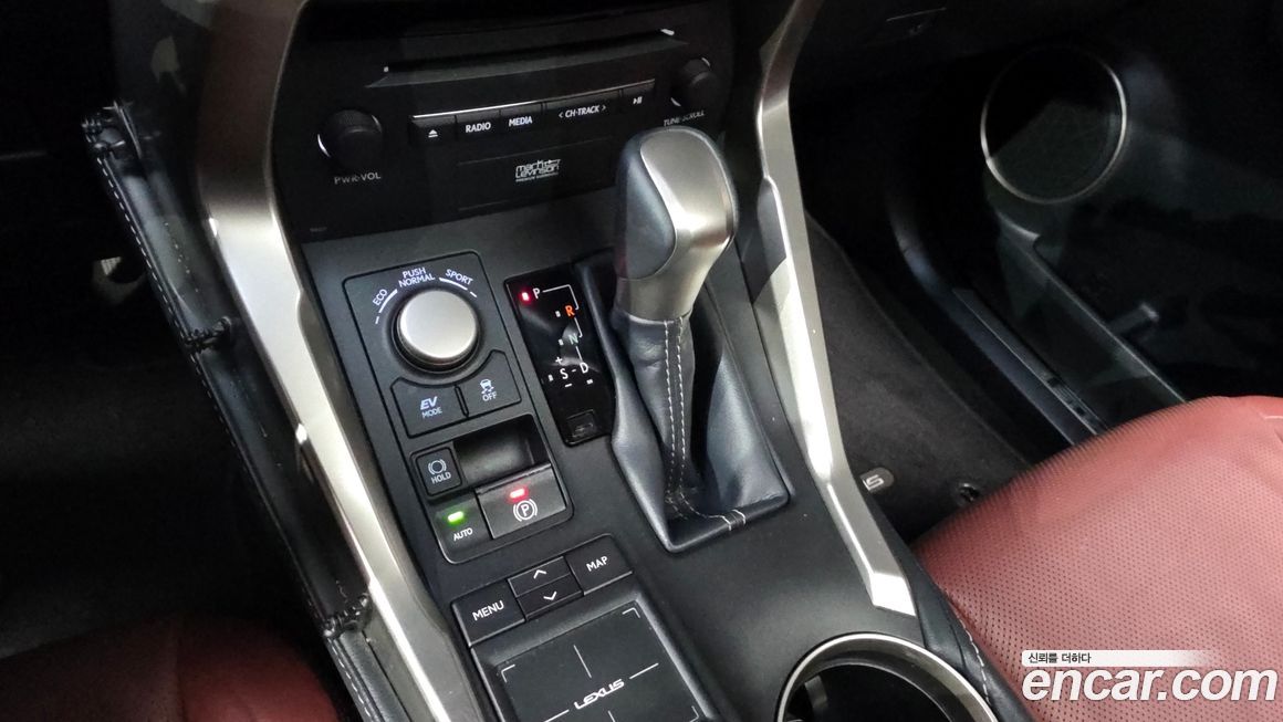 Lexus NX 2015