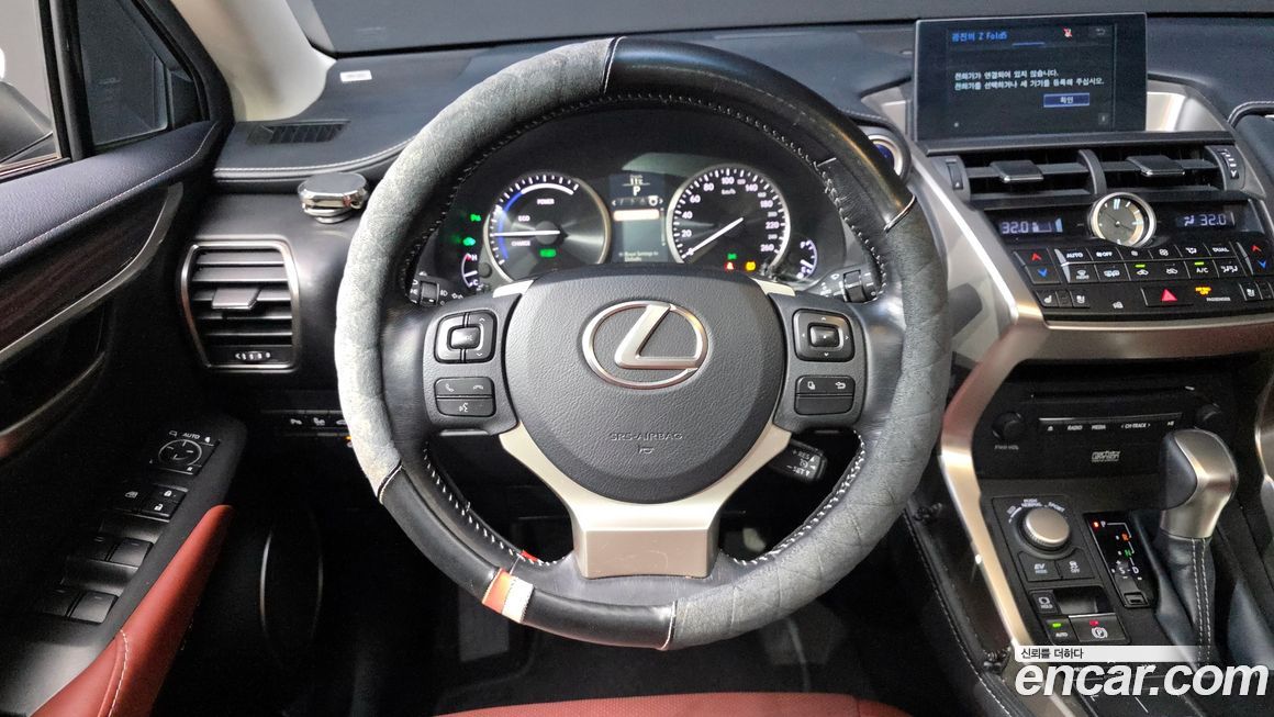 Lexus NX 2015
