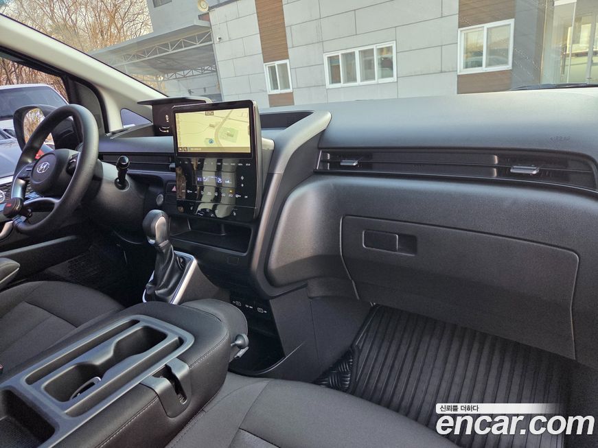 Hyundai Staria 2022