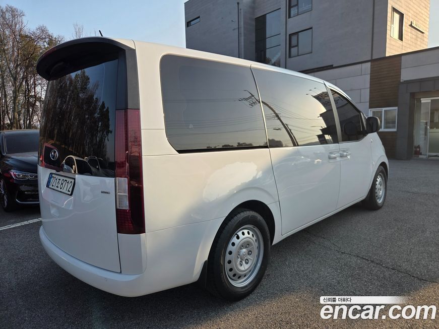 Hyundai Staria 2022