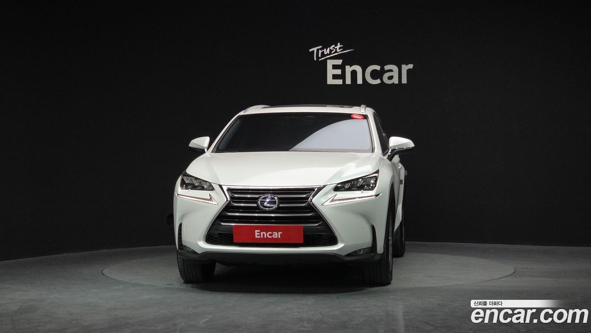 Lexus NX 2015