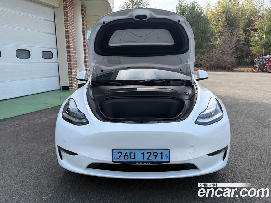 Tesla Model Y 2021