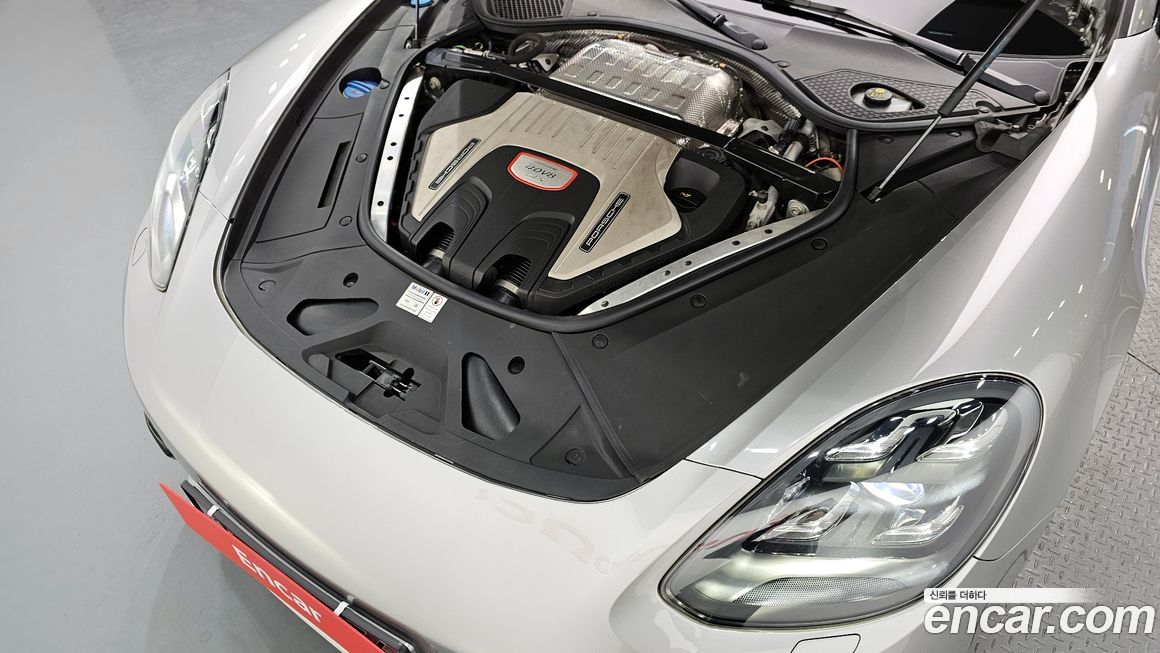 Porsche Panamera 2020