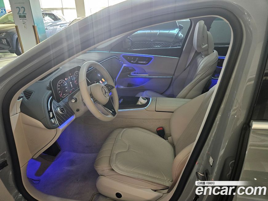 Mercedes-Benz E-Class 2024