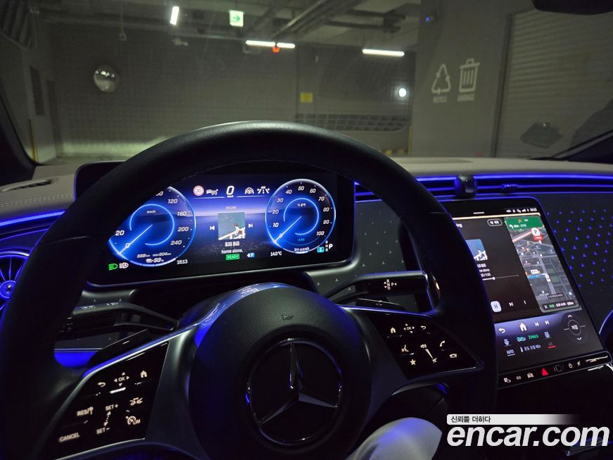 Mercedes-Benz EQE 2024