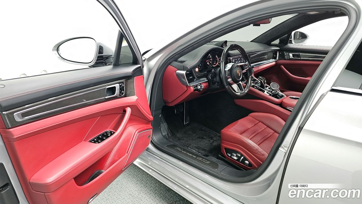 Porsche Panamera 2020