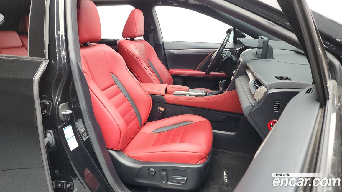 Lexus RX 2021