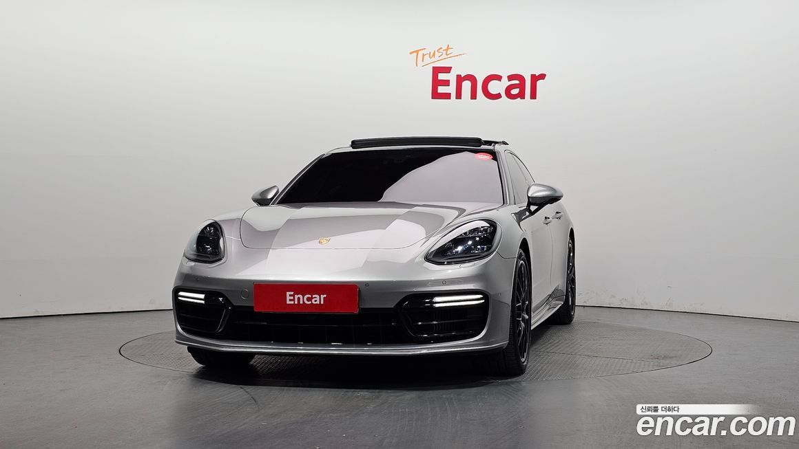 Porsche Panamera 2020