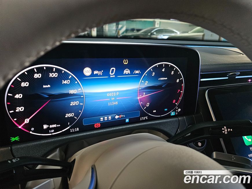 Mercedes-Benz E-Class 2024