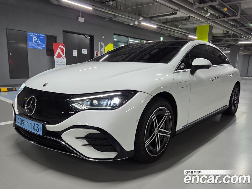 Mercedes-Benz EQE 2024