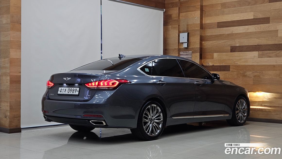 Hyundai Genesis 2016