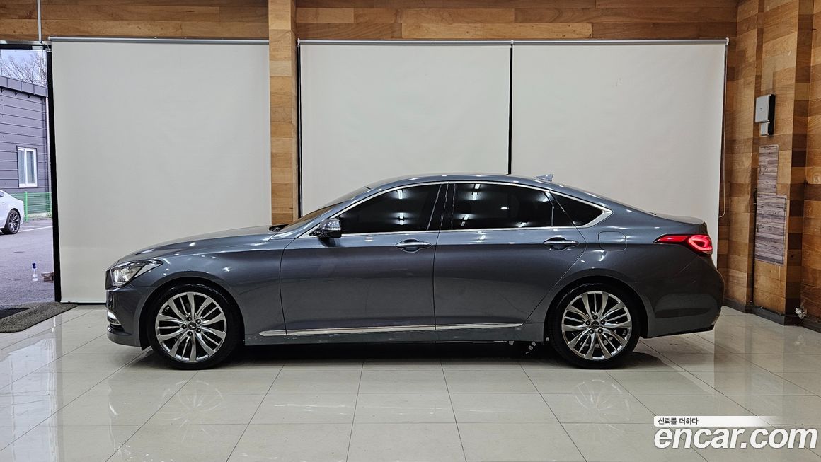 Hyundai Genesis 2016