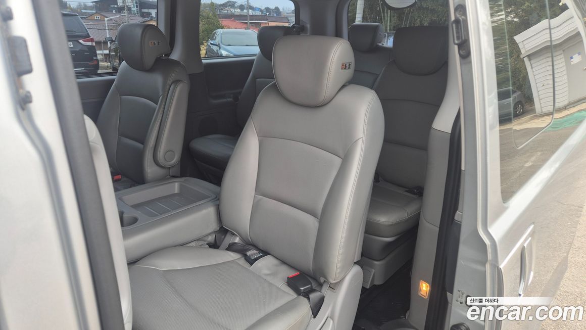 Hyundai Starex 2015