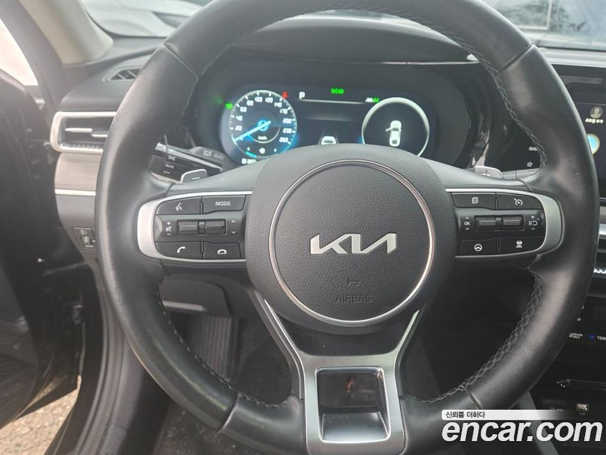 Kia K5 2023
