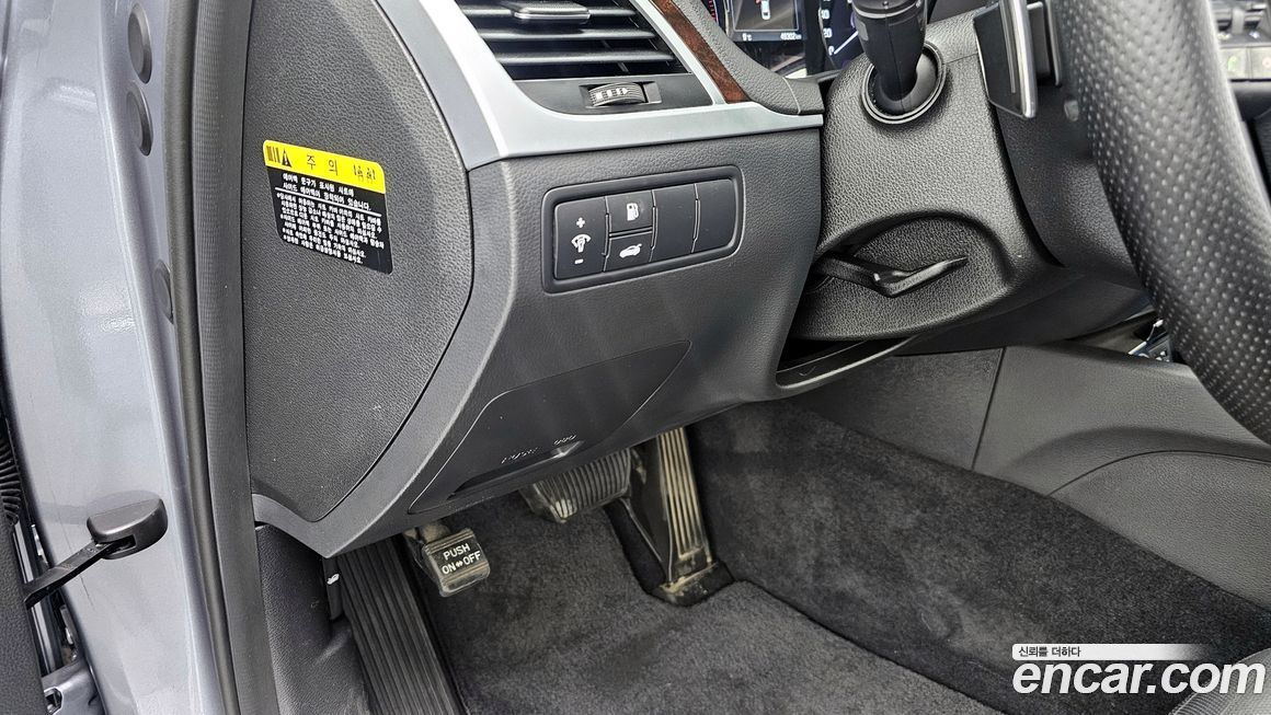 Hyundai Genesis 2014