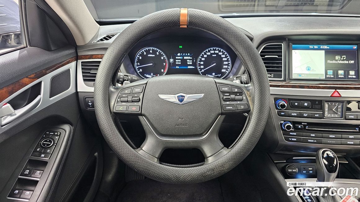 Hyundai Genesis 2014