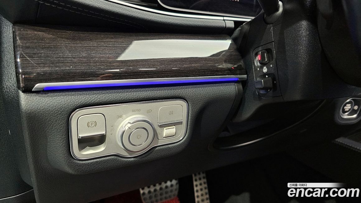 Mercedes-Benz GLE-Class 2021