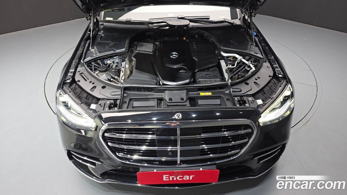 Mercedes-Benz S-Class 2021