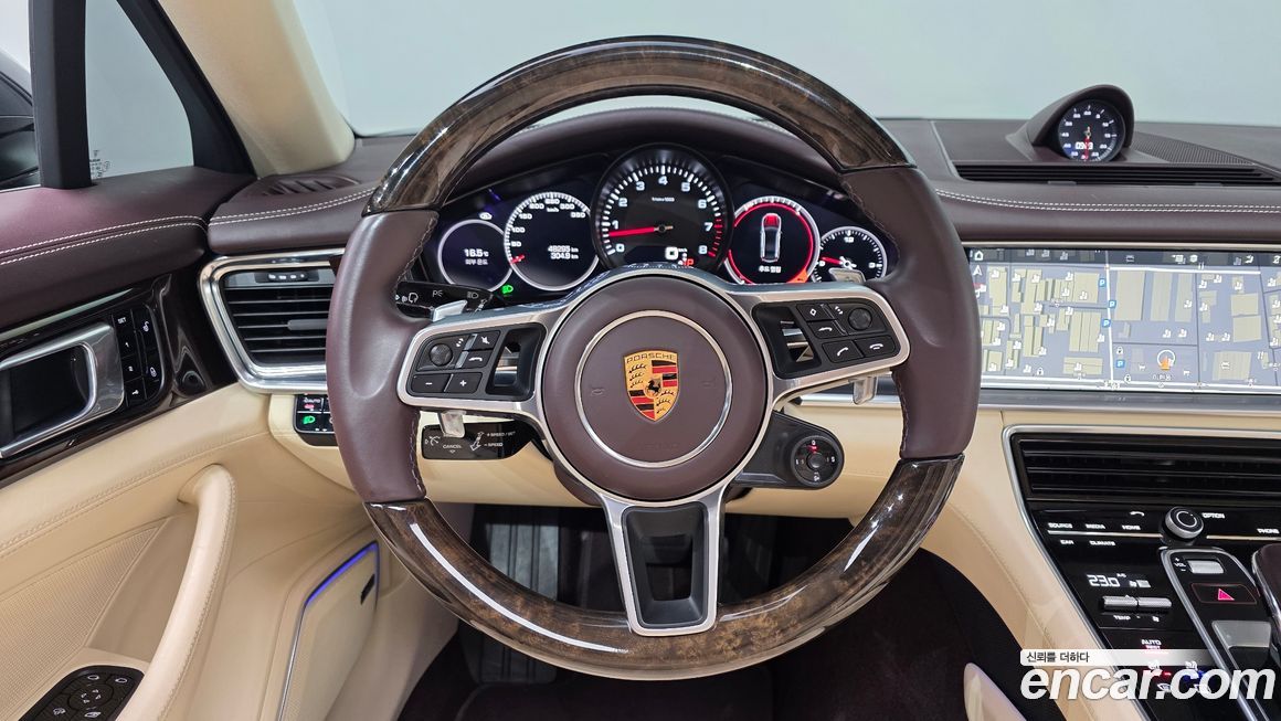 Porsche Panamera 2018
