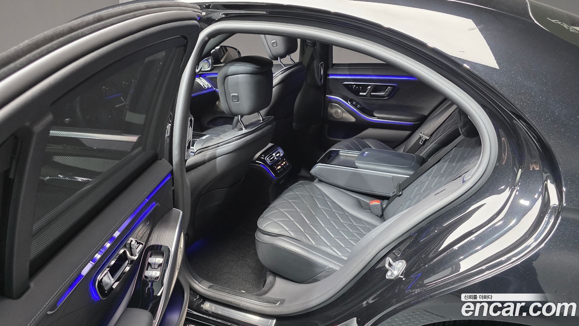 Mercedes-Benz S-Class 2021