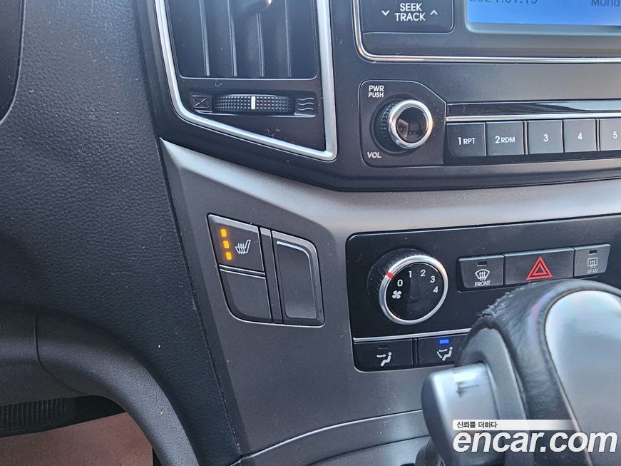 Hyundai Starex 2019