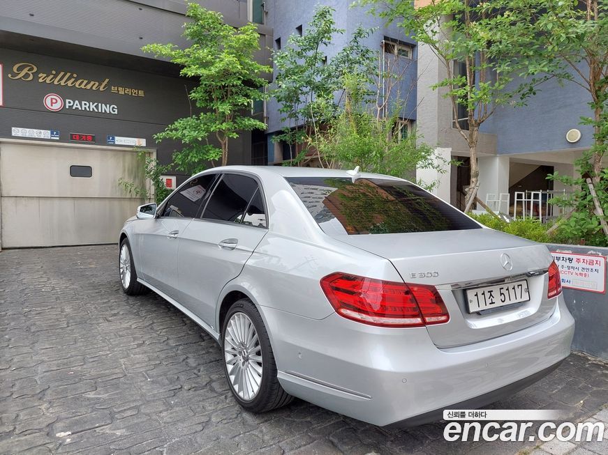 Mercedes-Benz E-Class 2016