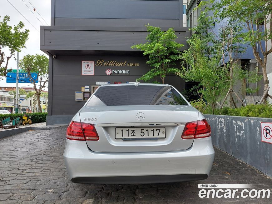 Mercedes-Benz E-Class 2016