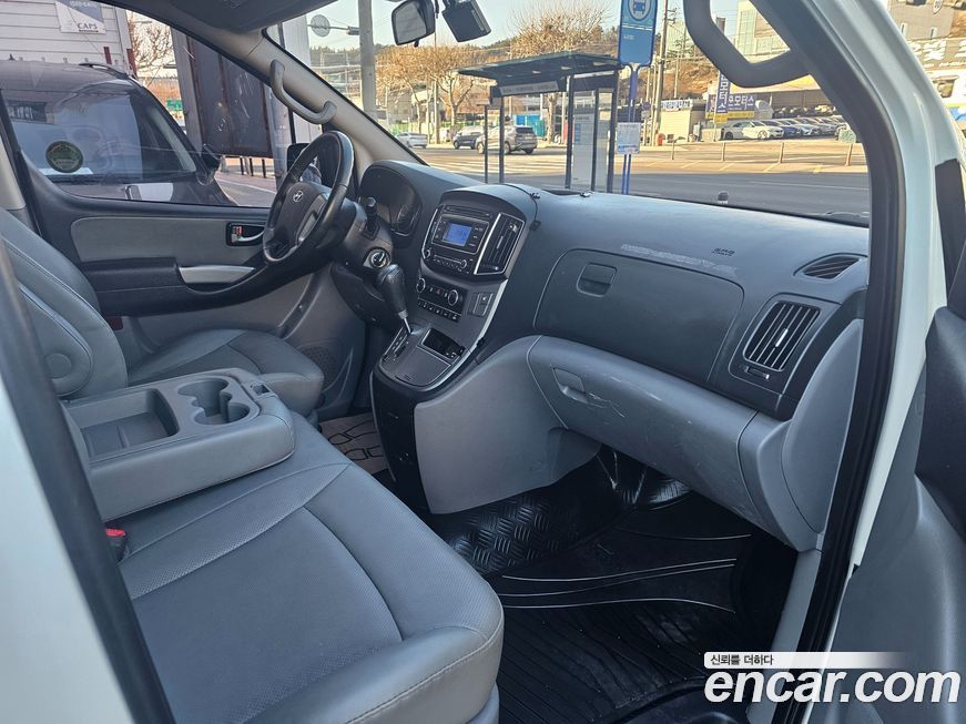 Hyundai Starex 2019