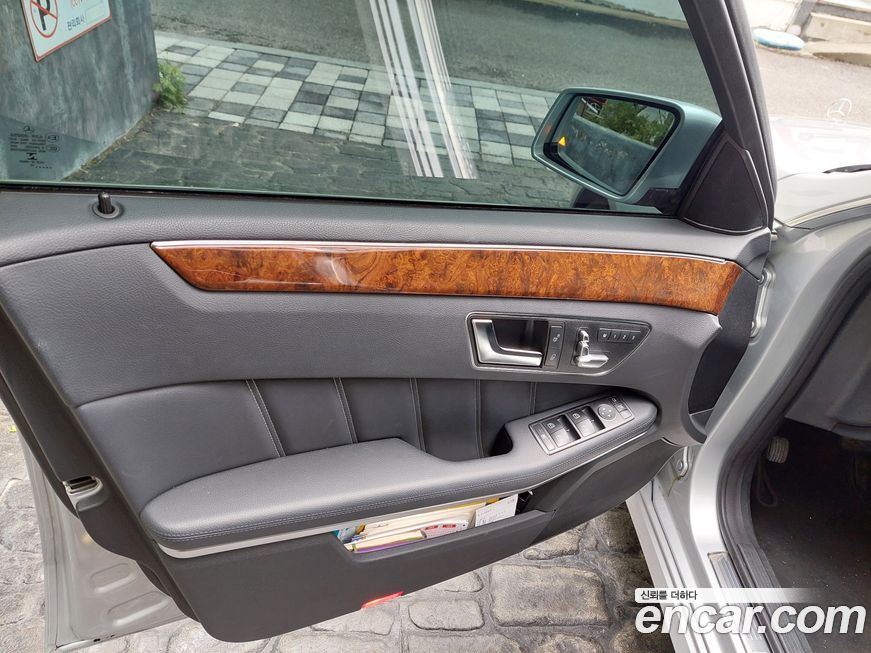 Mercedes-Benz E-Class 2016