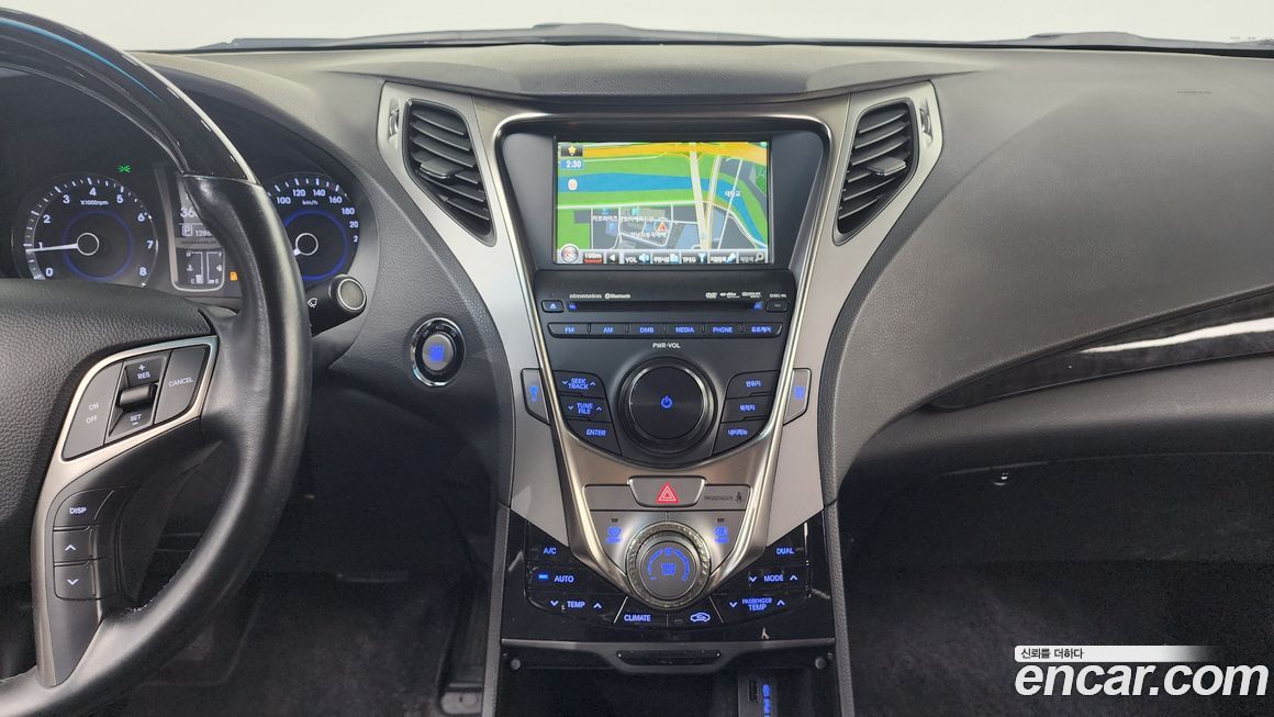 Hyundai Grandeur 2011