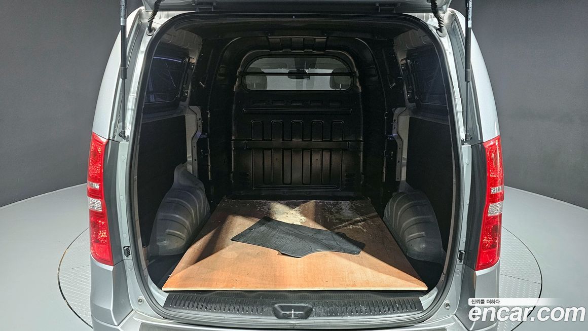 Hyundai Starex 2019