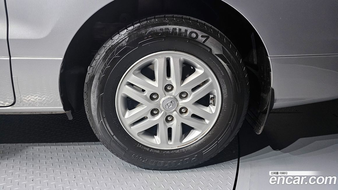 Hyundai Starex 2019