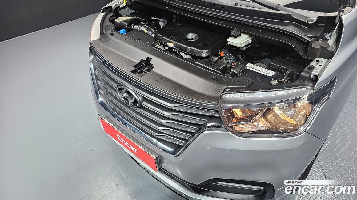 Hyundai Starex 2019