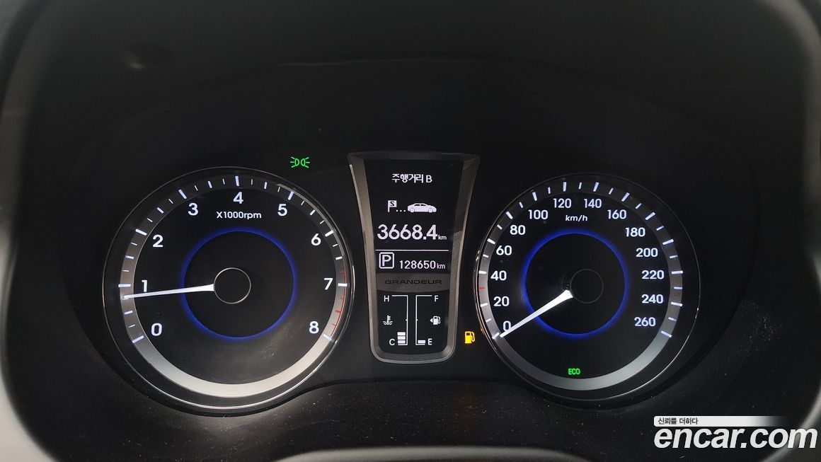 Hyundai Grandeur 2011