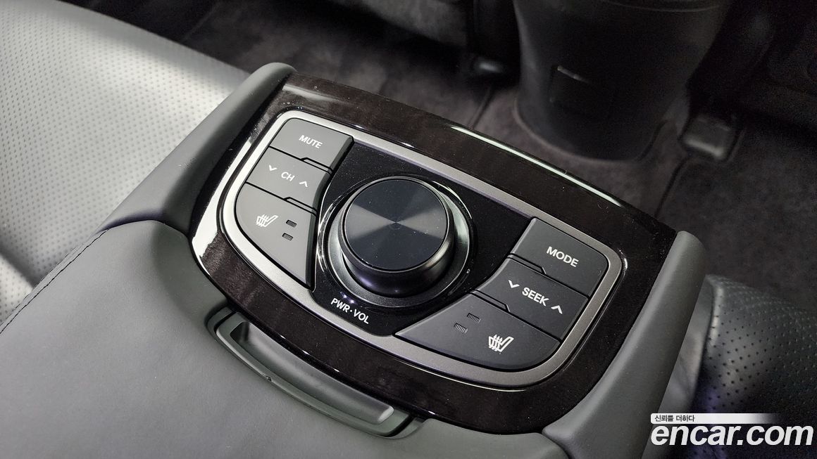 Hyundai Grandeur 2011