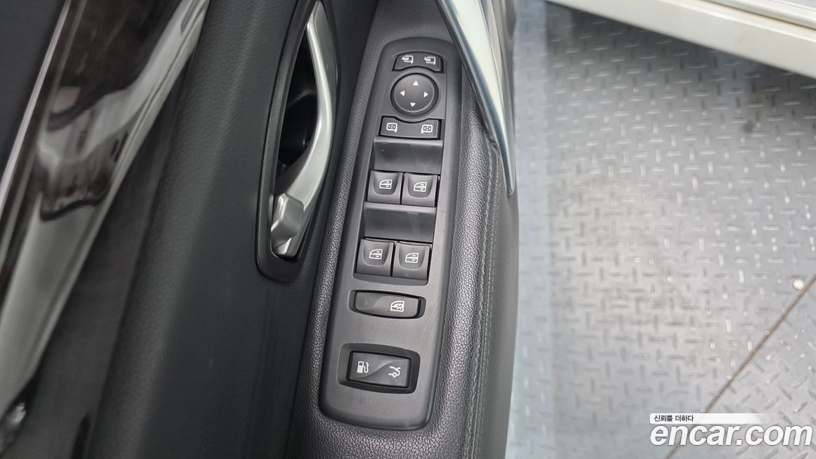 Renault-KoreaSamsung SM7 2012