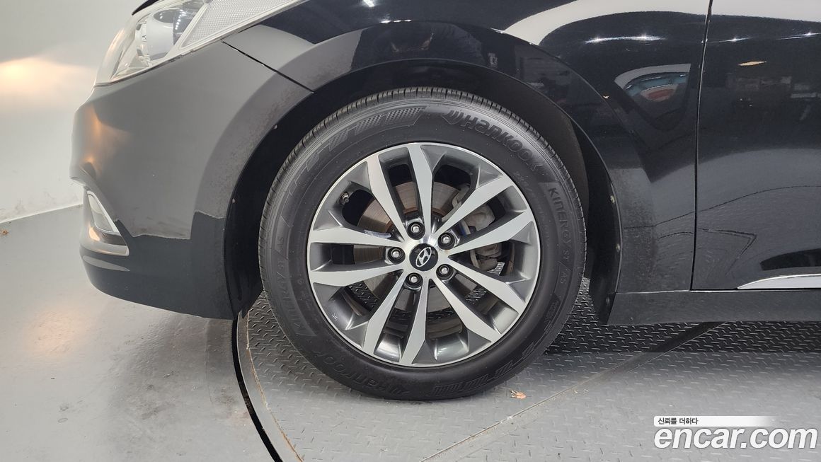 Hyundai Grandeur 2011