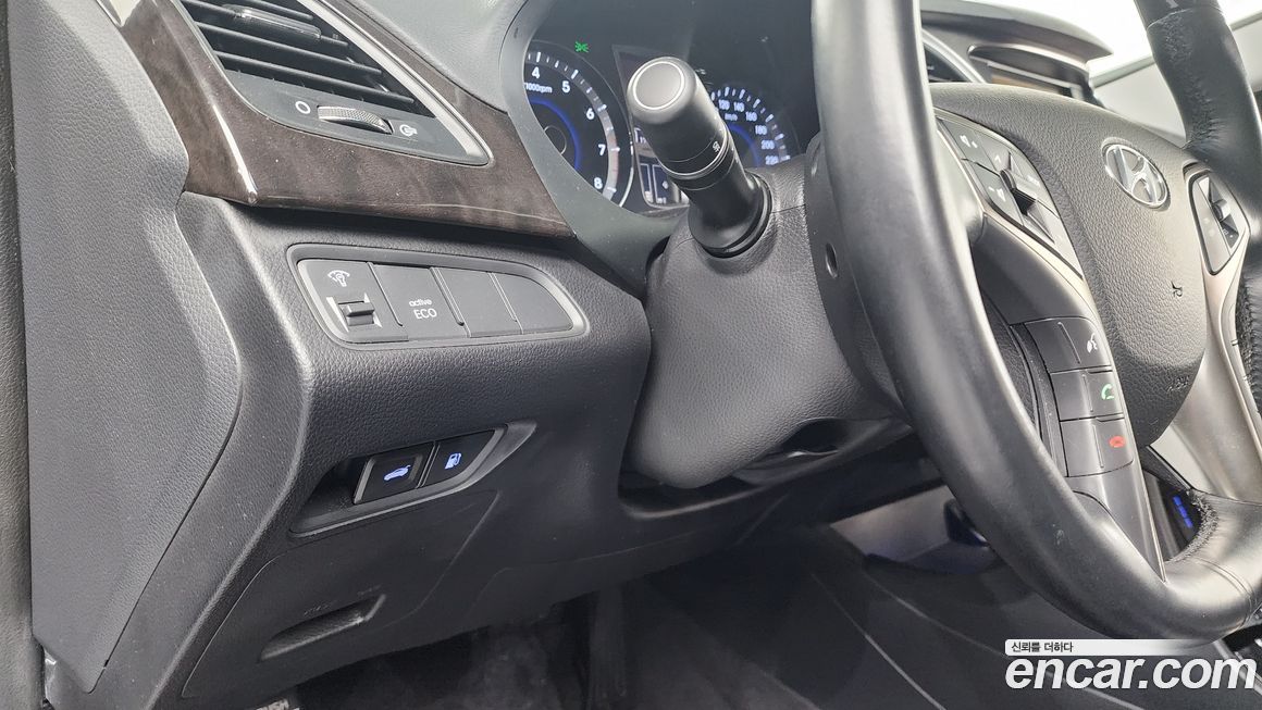 Hyundai Grandeur 2011