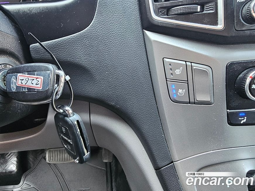 Hyundai Starex 2021