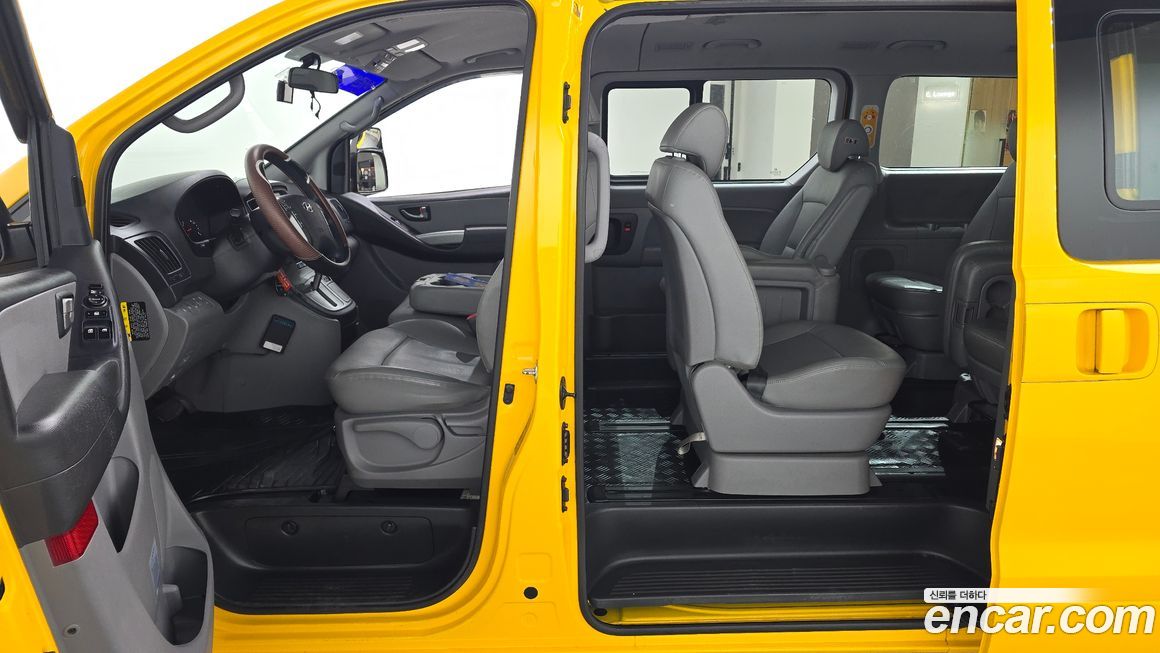 Hyundai Starex 2019