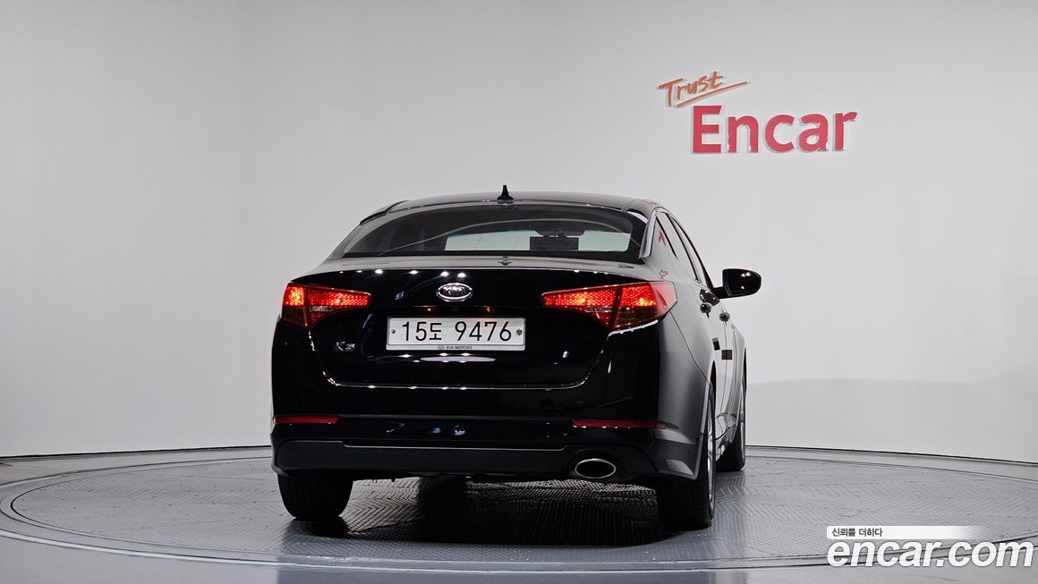 Kia K5 2011